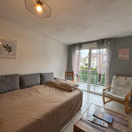 Le Cocoon Des Reservoirs - Parking & Terrace Апартаменты *