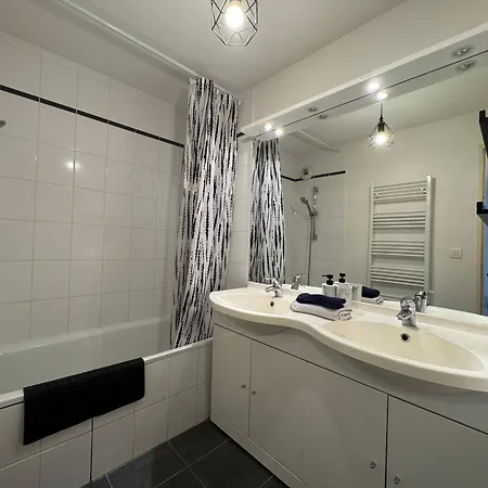 Le Cocoon Des Reservoirs - Parking & Terrace