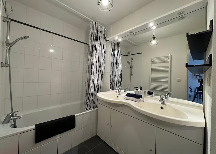 Le Cocoon Des Reservoirs - Parking & Terrace