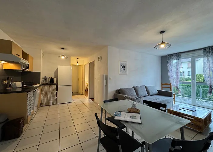 Апартаменты Le Cocoon Des Reservoirs - Parking & Terrace *