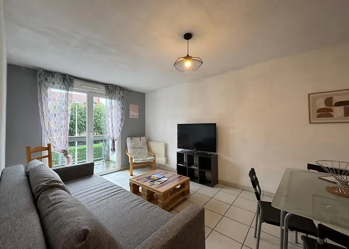 Le Cocoon Des Reservoirs - Parking & Terrace Апартаменты